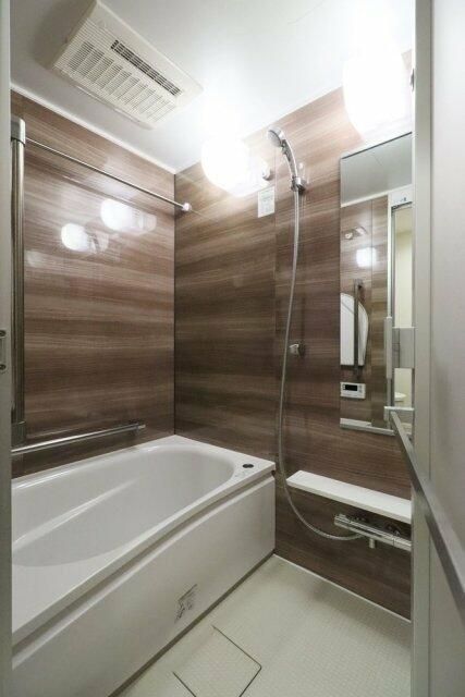 バス・シャワールーム