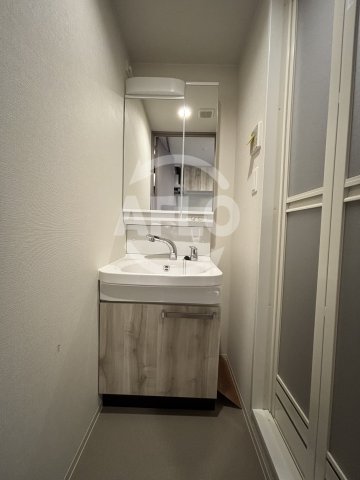 洗面設備　プレサンス緑橋ソレアス　独立洗面台