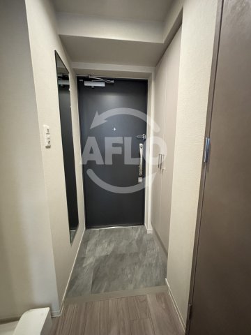 玄関　プレサンス緑橋ソレアス　玄関