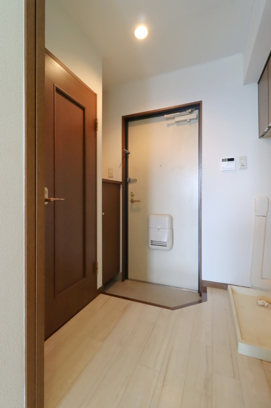 玄関　図面と現状に相違がある場合には現状を優先