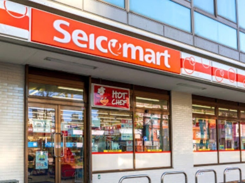 コンビニ　セイコーマート地下鉄白石駅前店（コンビニ）まで302m