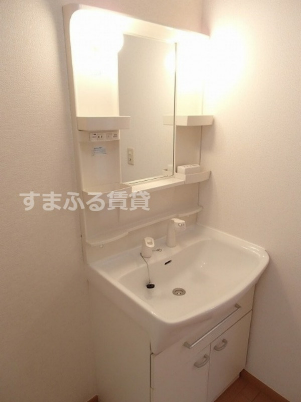 洗面設備　同仕様