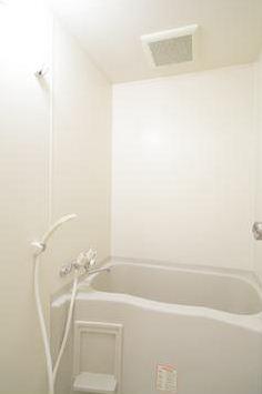 バス・シャワールーム　人気のバストイレ別タイプです