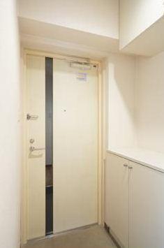 玄関　シューズボックス付きの玄関です