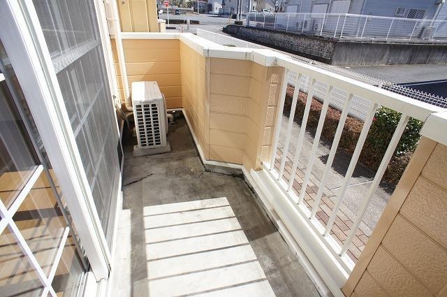 バルコニー　図面と現状に相違がある場合には現状を優先