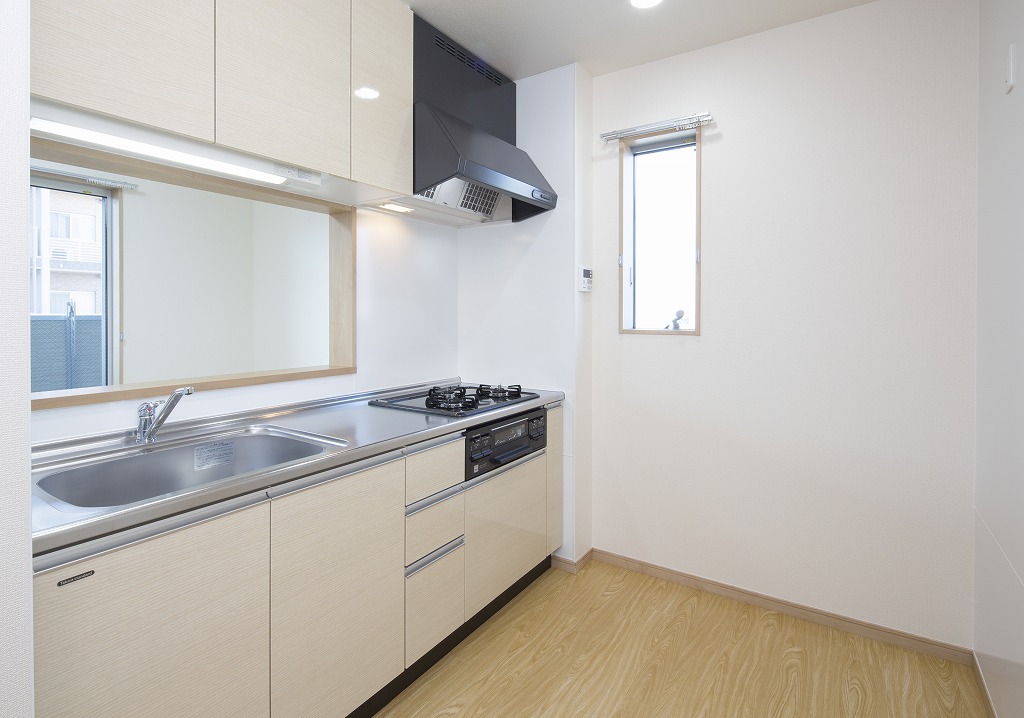 キッチン　現状優先です。