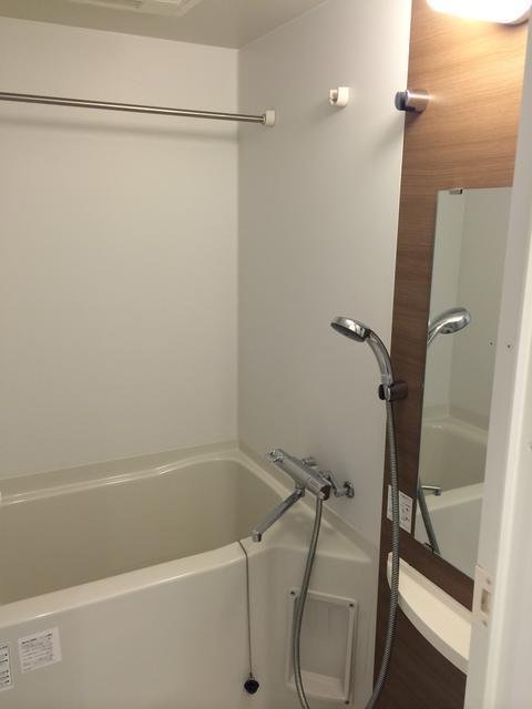 バス・シャワールーム　バスルーム