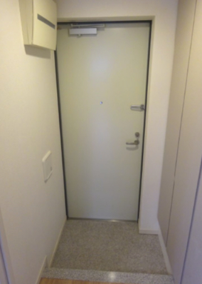 玄関　Log銀座東