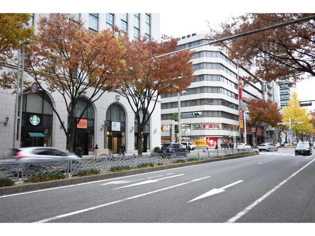 ドラックストア　スギ薬局伏見店（ドラッグストア）まで649m