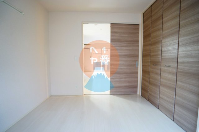 その他　たっぷりとした収納スペースです　※参考写真です