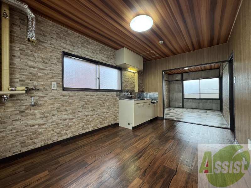 居室・リビング　広くてキレイなお部屋が広がっていて、充実した生活が送れそう。