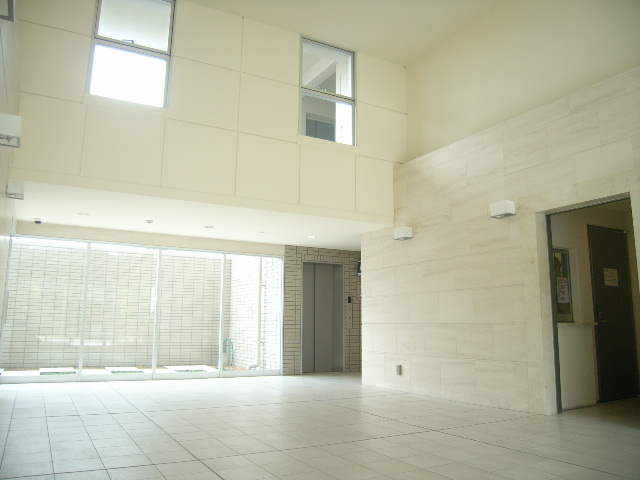 ロビー　建物の内部です