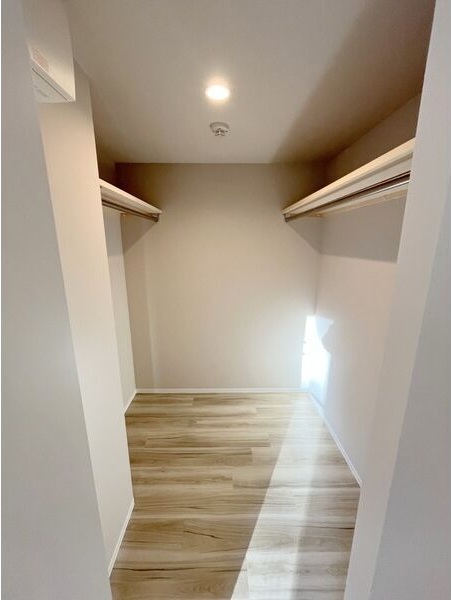 収納　収納力のあるウォークインクローゼットです！