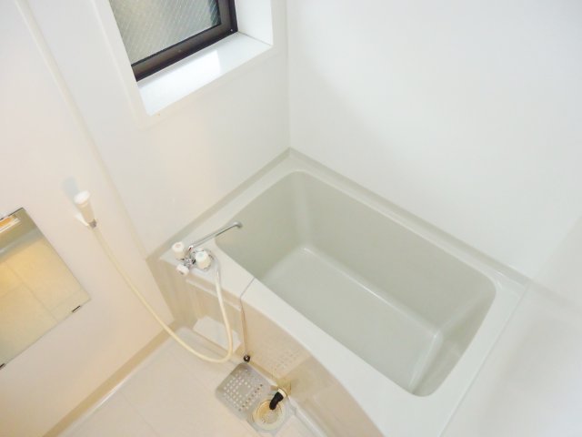 バス・シャワールーム　浴室換気乾燥機付き　※反転です