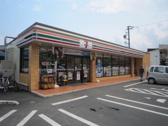 コンビニ　セブンイレブン（コンビニ）まで350m