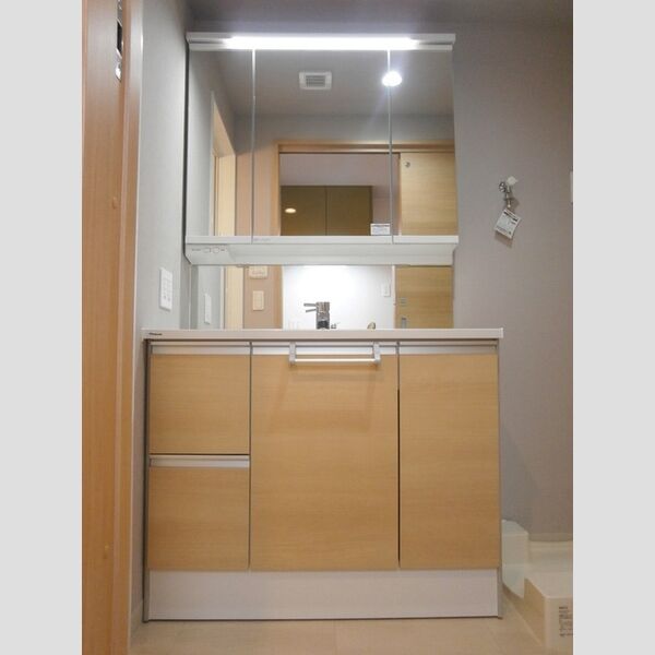 洗面設備　洗面室