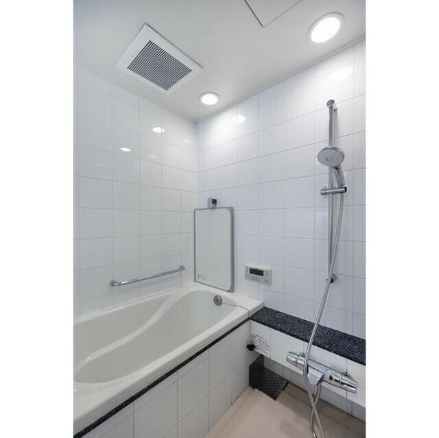 バス・シャワールーム　日々の疲れを癒すお風呂付です