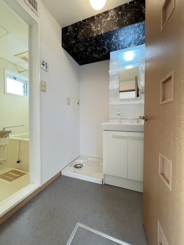 洗面設備　イメージ203号室の写真