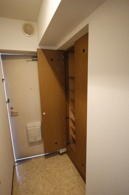 玄関　収納