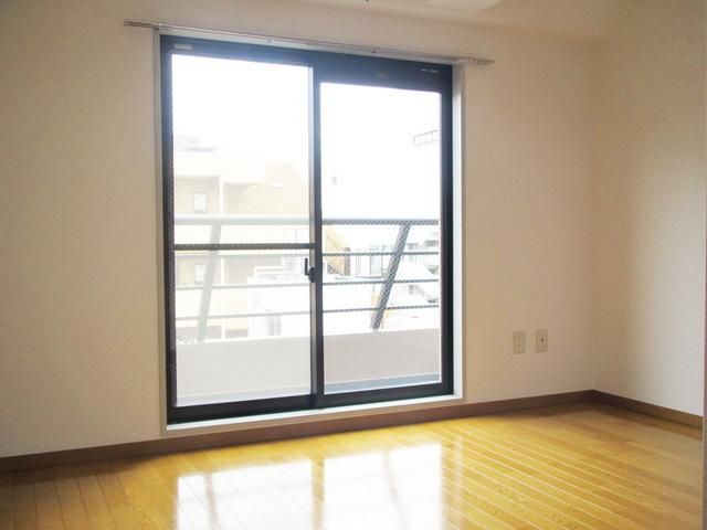 居室・リビング　☆日当たり良好洋室☆