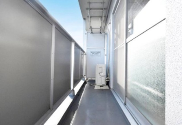 バルコニー　別部屋参考。