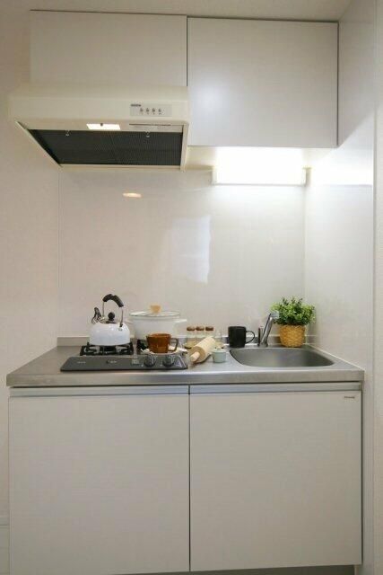 キッチン　※家具・家電・小物はイメージです。