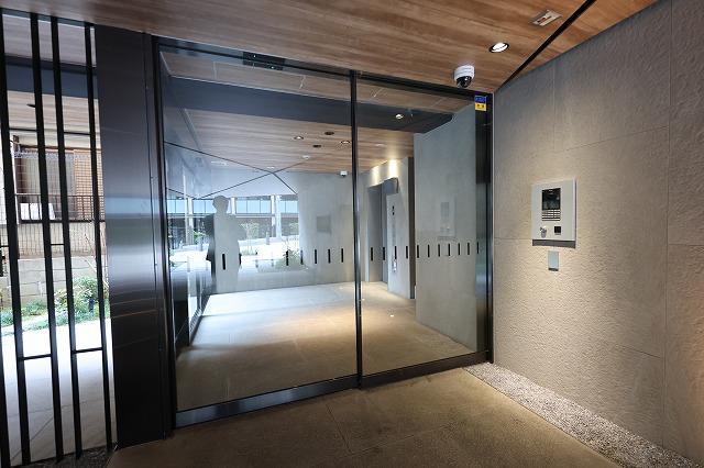 エントランス　エントランス