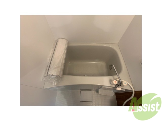 バス・シャワールーム　浴室は綺麗で追い焚きも付いて気持ちよくお過ごしいただけます。