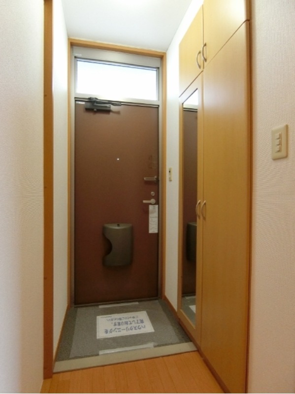 玄関　図面と現状に相違がある場合には現状を優先