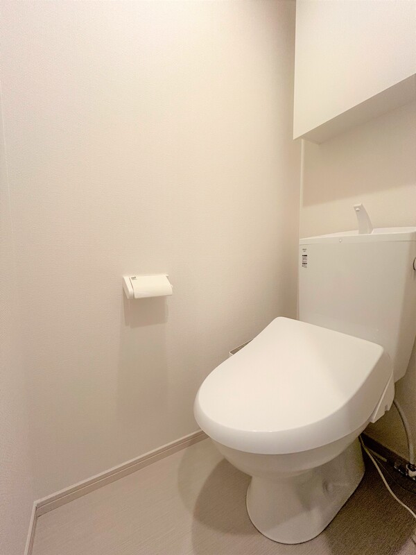 トイレ　嬉しい個室温水洗浄便座♪