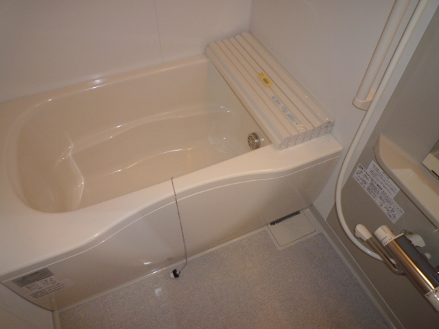 バス・シャワールーム　★追焚きに浴室乾燥機完備★