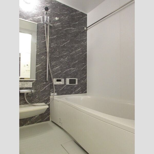 バス・シャワールーム　一坪風呂