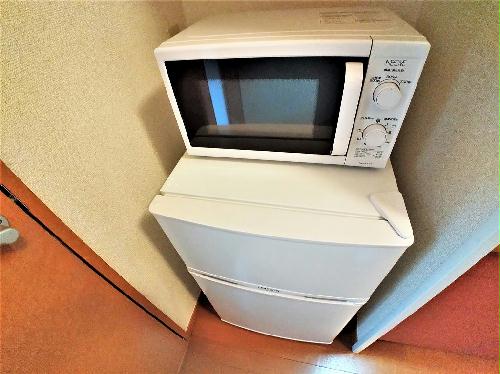 その他設備　レンジと冷蔵庫