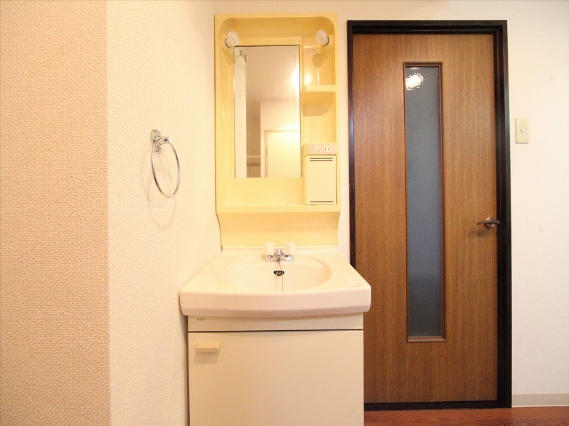 洗面設備　独立洗面台　収納スペース有り