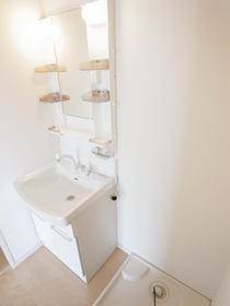 洗面設備　Ｒｉｒｉａ幕張壱番館　の洗面台