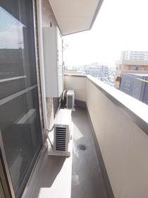 バルコニー　Ｒｉｒｉａ幕張壱番館　のベランダ