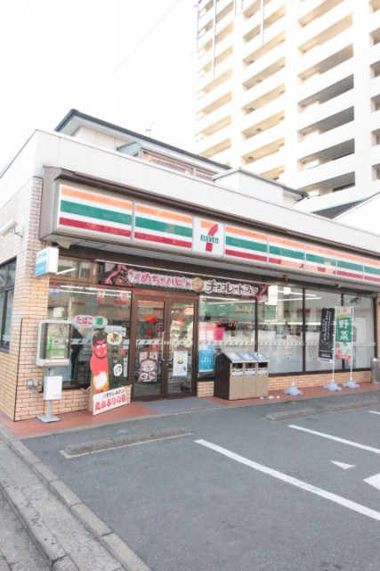 コンビニ　セブン－イレブン　福岡箱崎１丁目店（コンビニ）まで100m