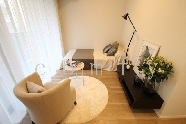 居室・リビング　７．５帖の洋室