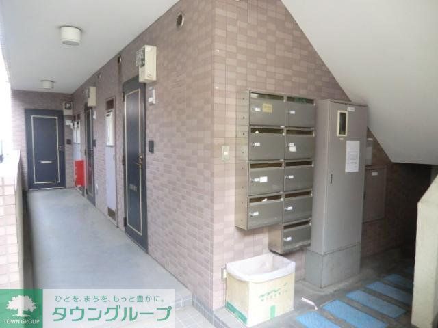 エントランス　集合ＰＯＳＴ完備