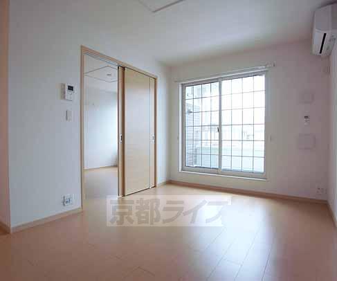 居室・リビング　広々リビングです・