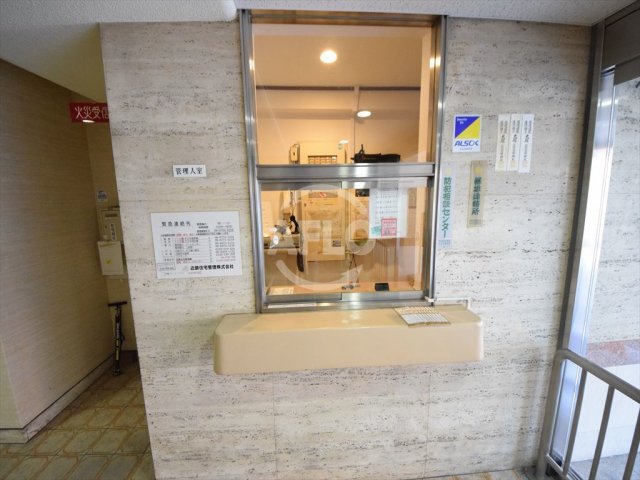 ロビー　ホワイトレジデンス　ロビー