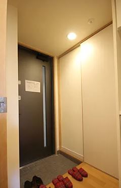 玄関　（別タイプ参考写真）ＳＵＮＮＹ　ＳＩＤＥ　ＫＩＢ　文京区水道