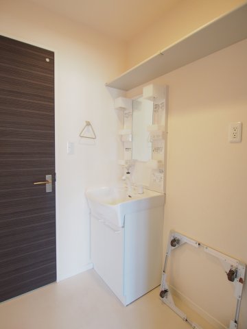 洗面設備　広い洗面スペース