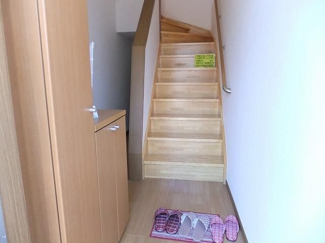 玄関　★玄関・下駄箱付です★