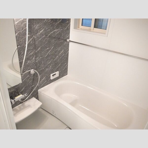 バス・シャワールーム　お風呂です