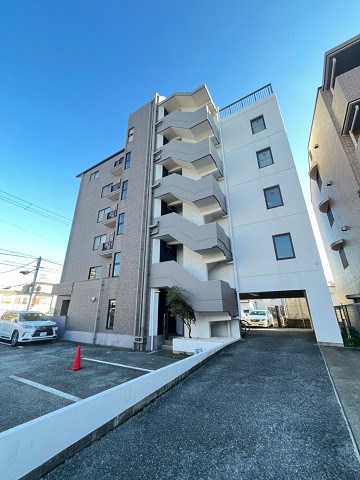 建物外観　きれいな外観です