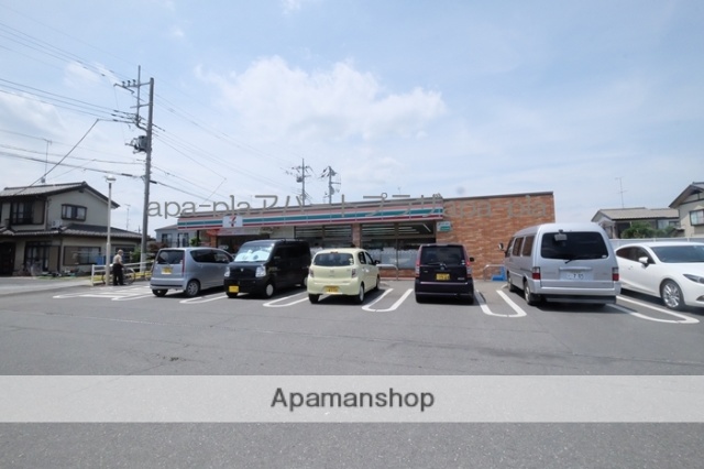 コンビニ　セブンイレブン（コンビニ）まで531m