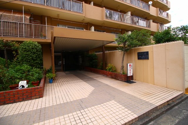 エントランス　建物の内部です