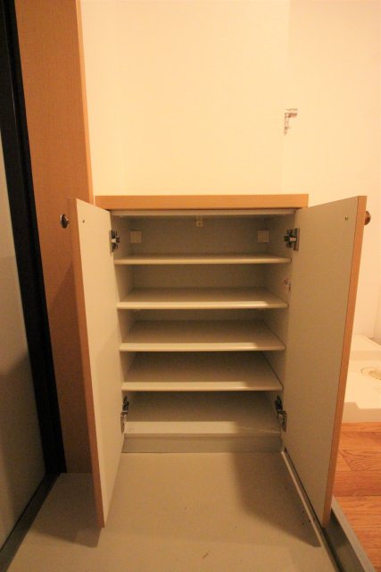 収納　別号室の写真です（反転）