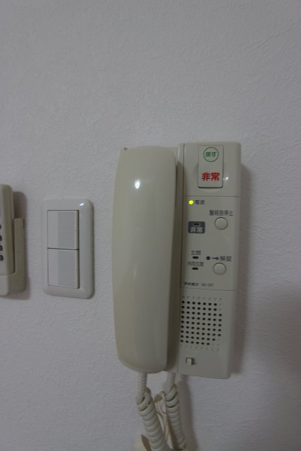 セキュリティ　別号室の写真です（反転）